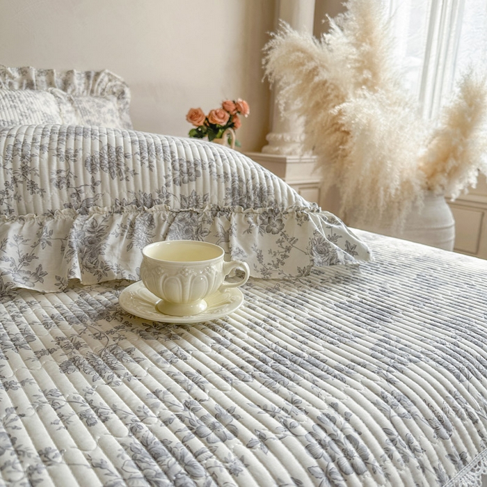 91家纺网 家纺一手货源 找家纺 瑞宝 2026新款法式全棉印花床裙三件套 禾风织野