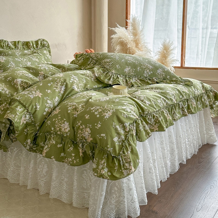 91家纺网 家纺一手货源 找家纺 瑞宝 2026新款法式全棉印花床裙三件套 花信风来