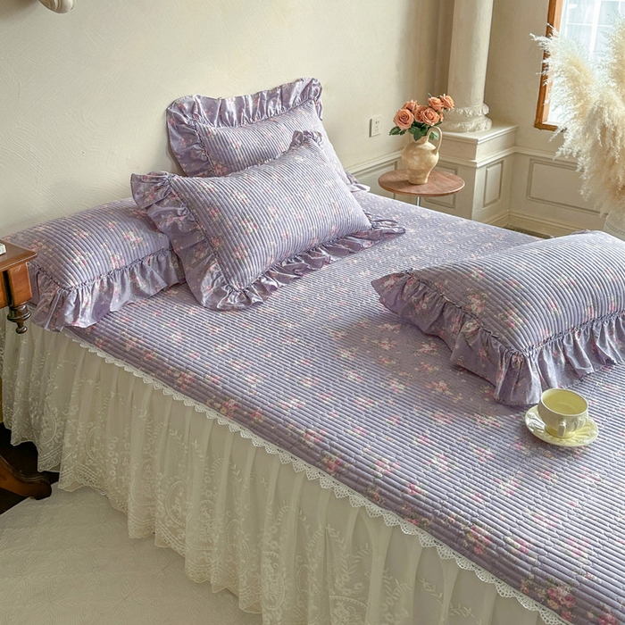 91家纺网 家纺一手货源 找家纺 瑞宝 2026新款法式全棉印花床裙三件套 紫花蕾