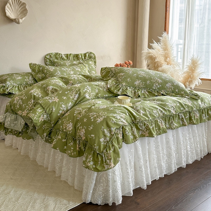 91家纺网 家纺一手货源 找家纺 瑞宝 2026新款法式全棉印花床裙三件套 花信风来