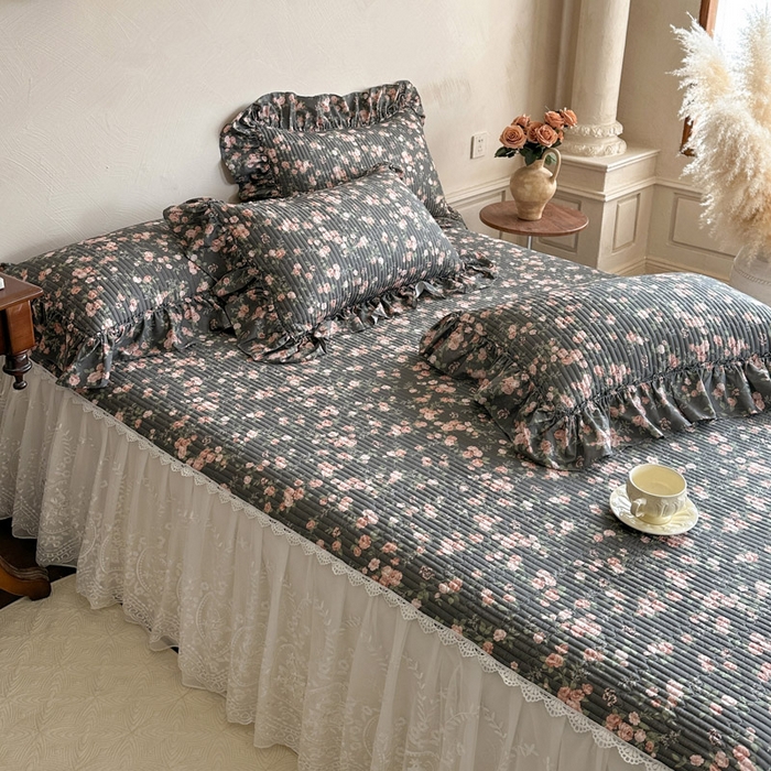 91家纺网 家纺一手货源 找家纺 瑞宝 2026新款法式全棉印花床裙三件套 娜朵