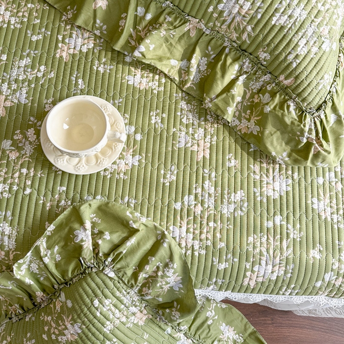 91家纺网 家纺一手货源 找家纺 瑞宝 2026新款法式全棉印花床裙三件套 花信风来