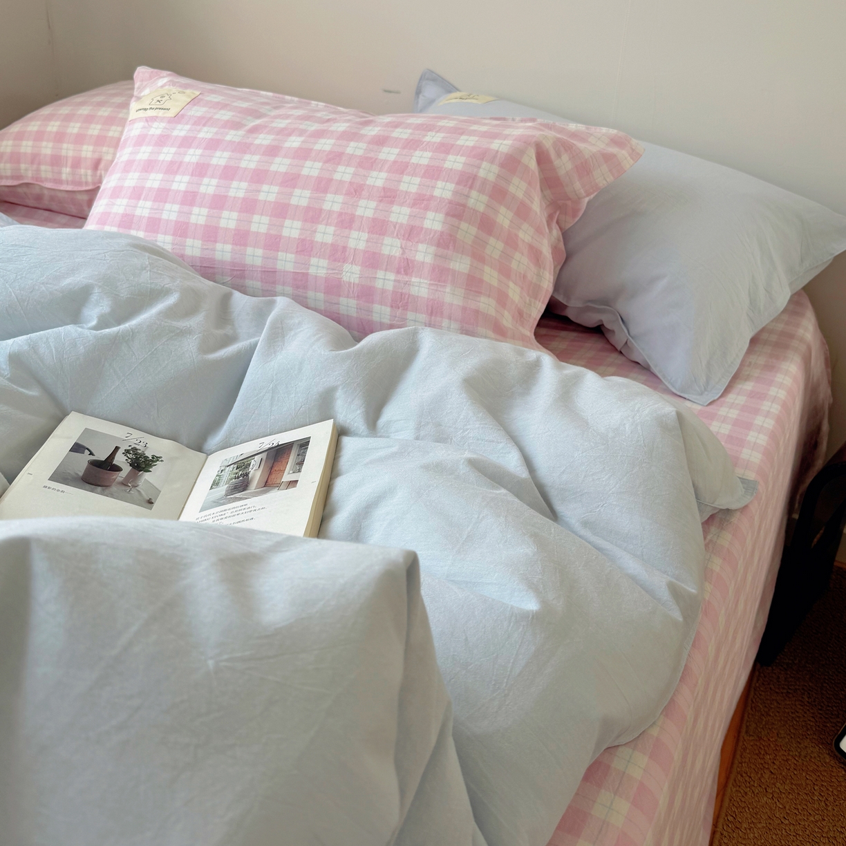 91家纺网 家纺一手货源 找家纺 觅糖家纺 2026新款ins水洗棉全棉纯棉格子款双针款四件套（会员-5） ins云汀粉格