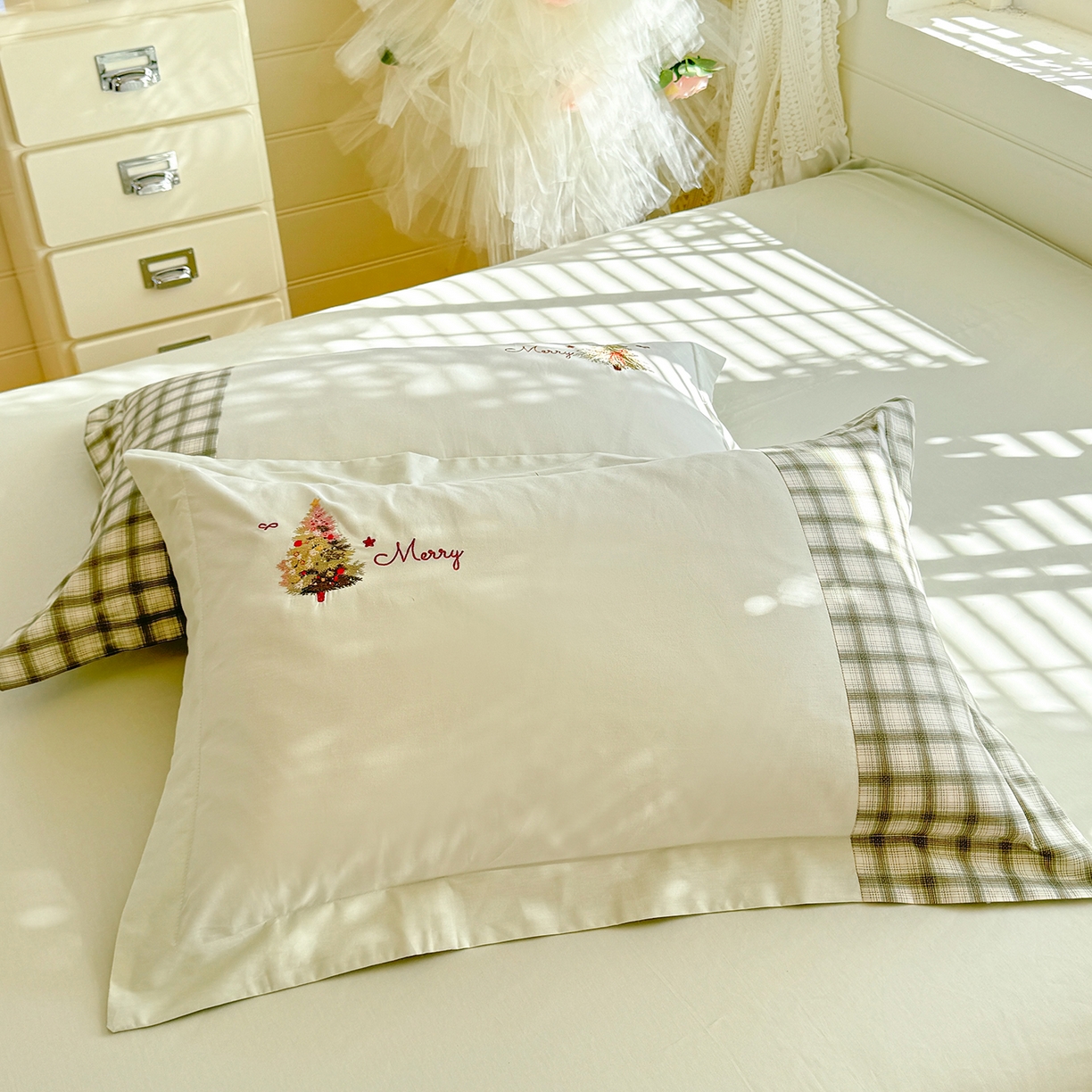 91家纺网 家纺一手货源 找家纺 艾唯希家纺 2026新款优质全棉纯棉工艺刺绣四件套幸运树 幸运树-绿色