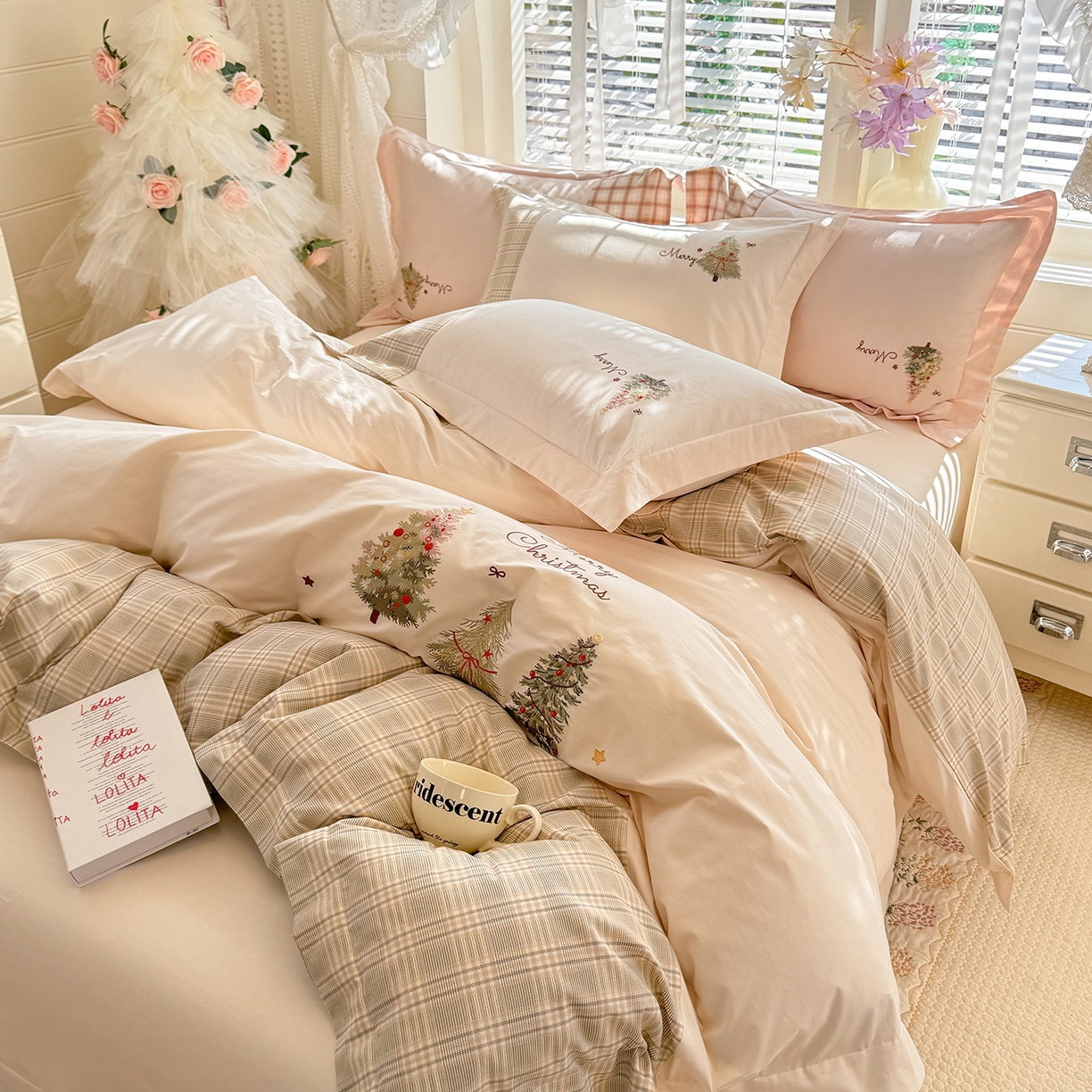 91家纺网 家纺一手货源 找家纺 艾唯希家纺 2026新款优质全棉纯棉工艺刺绣四件套幸运树 幸运树-米杏色