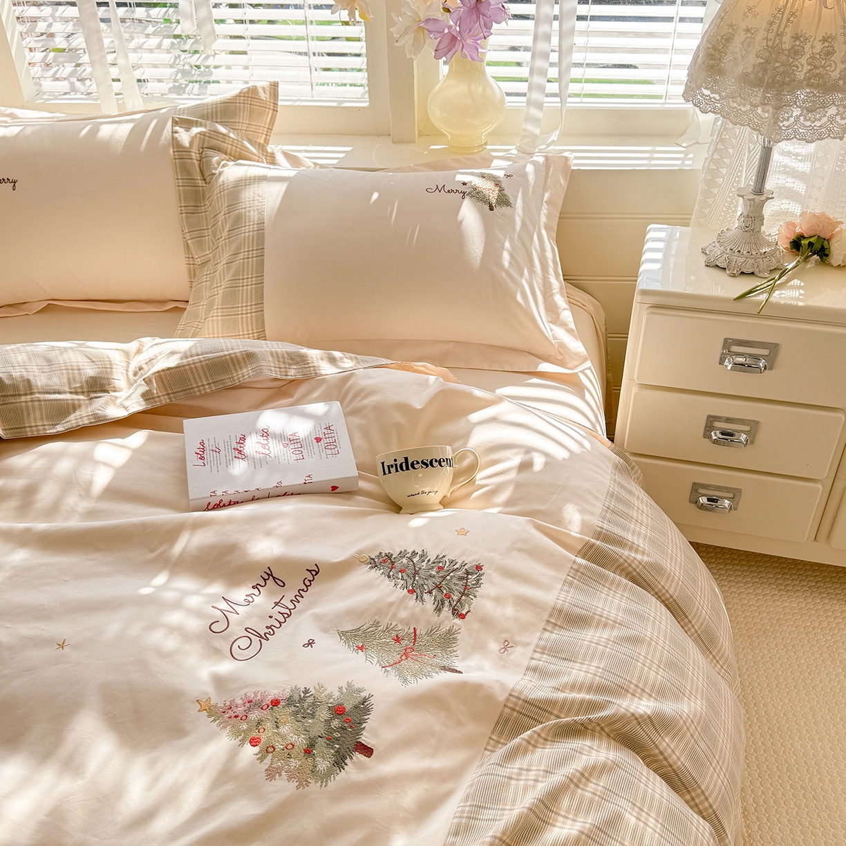 91家纺网 家纺一手货源 找家纺 艾唯希家纺 2026新款优质全棉纯棉工艺刺绣四件套幸运树 幸运树-米杏色