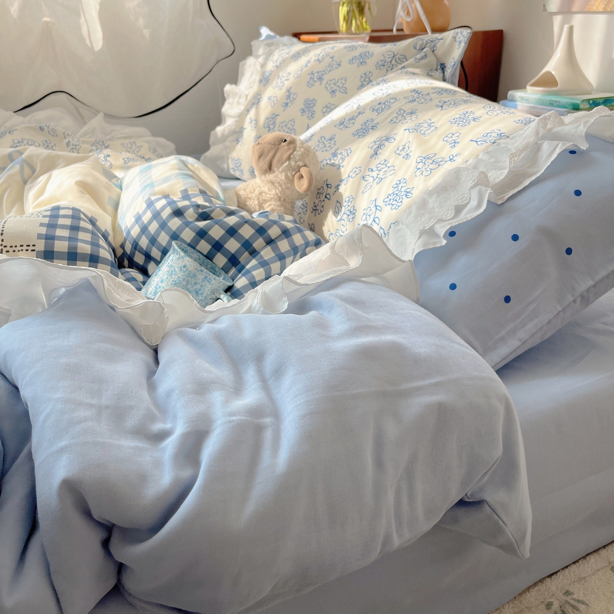 91家纺网 家纺一手货源 找家纺 觅糖家纺 2026新款全棉纯棉双层纱梦幻花边系列四件套（会员-5） 雾蓝日记