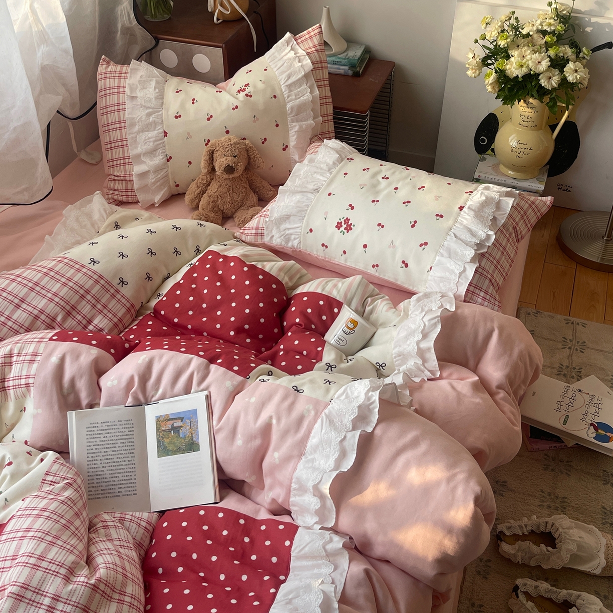 91家纺网 家纺一手货源 找家纺 觅糖家纺 2026新款全棉纯棉双层纱梦幻花边系列四件套（会员-5） 甜心雾语