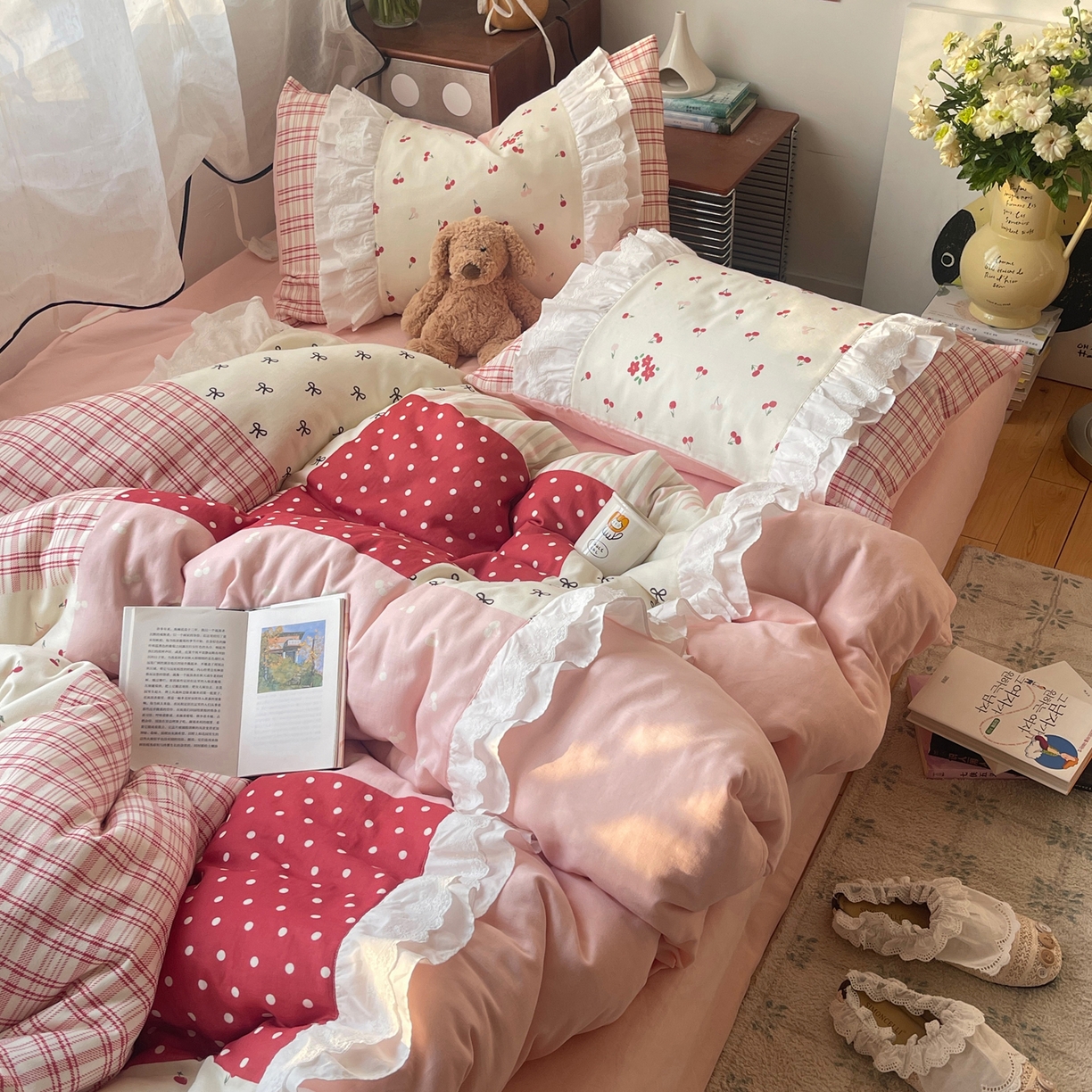91家纺网 家纺一手货源 找家纺 觅糖家纺 2026新款全棉纯棉双层纱梦幻花边系列四件套（会员-5） 甜心雾语