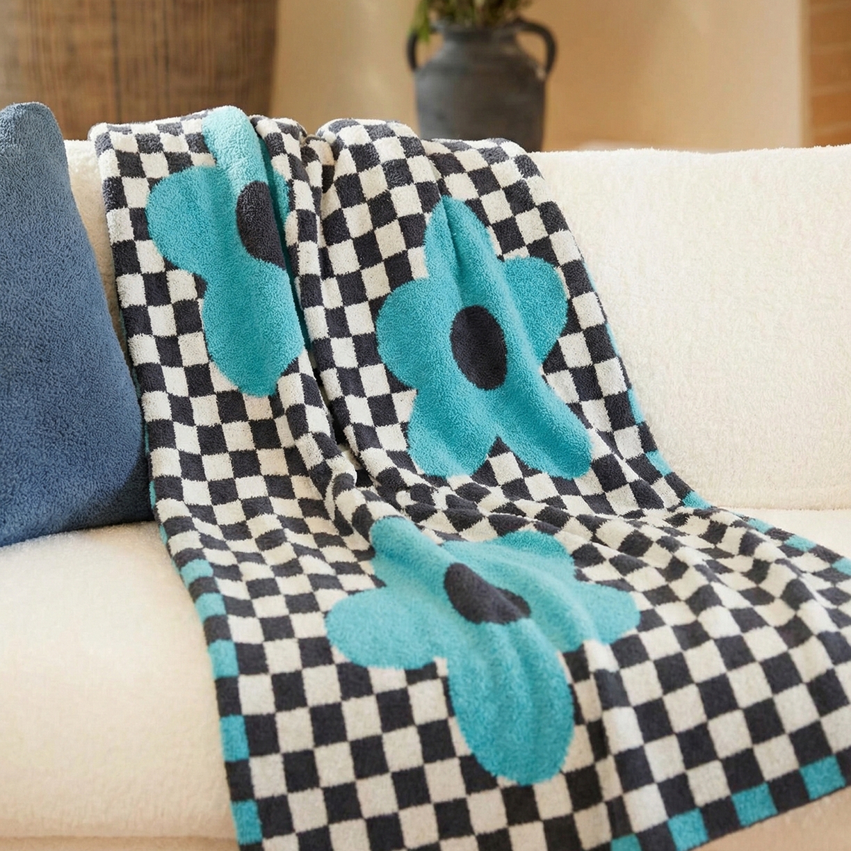 91家纺网 家纺一手货源 找家纺 （总）暖绵绵家纺 2026新款半边绒软糯棋盘花镜盖毯-艾莎