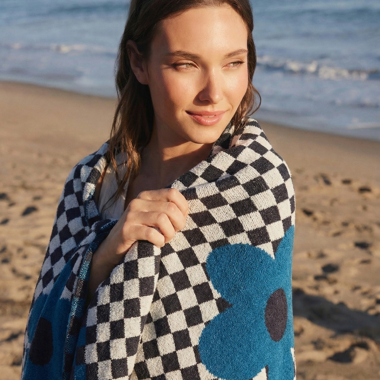 91家纺网 家纺一手货源 找家纺 暖绵绵家纺 2026新款半边绒软糯棋盘花镜盖毯-艾莎 艾莎-蓝色