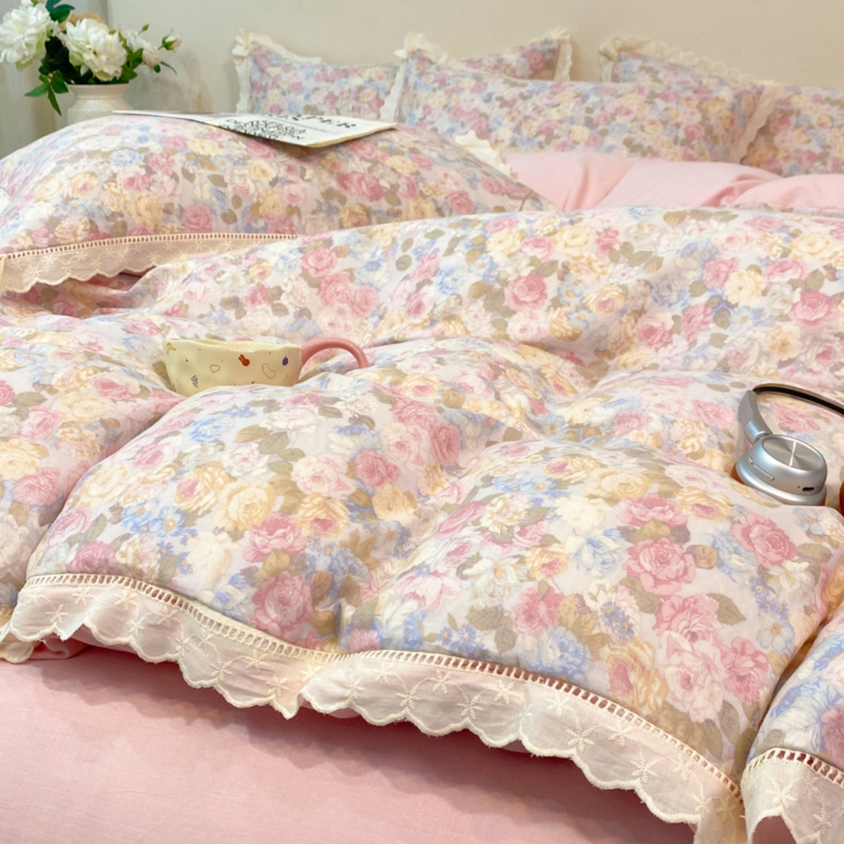 91家纺网 家纺一手货源 找家纺 红淳家纺 2026新款全棉A类双层纱四件套 科莫花园-粉（花边款）