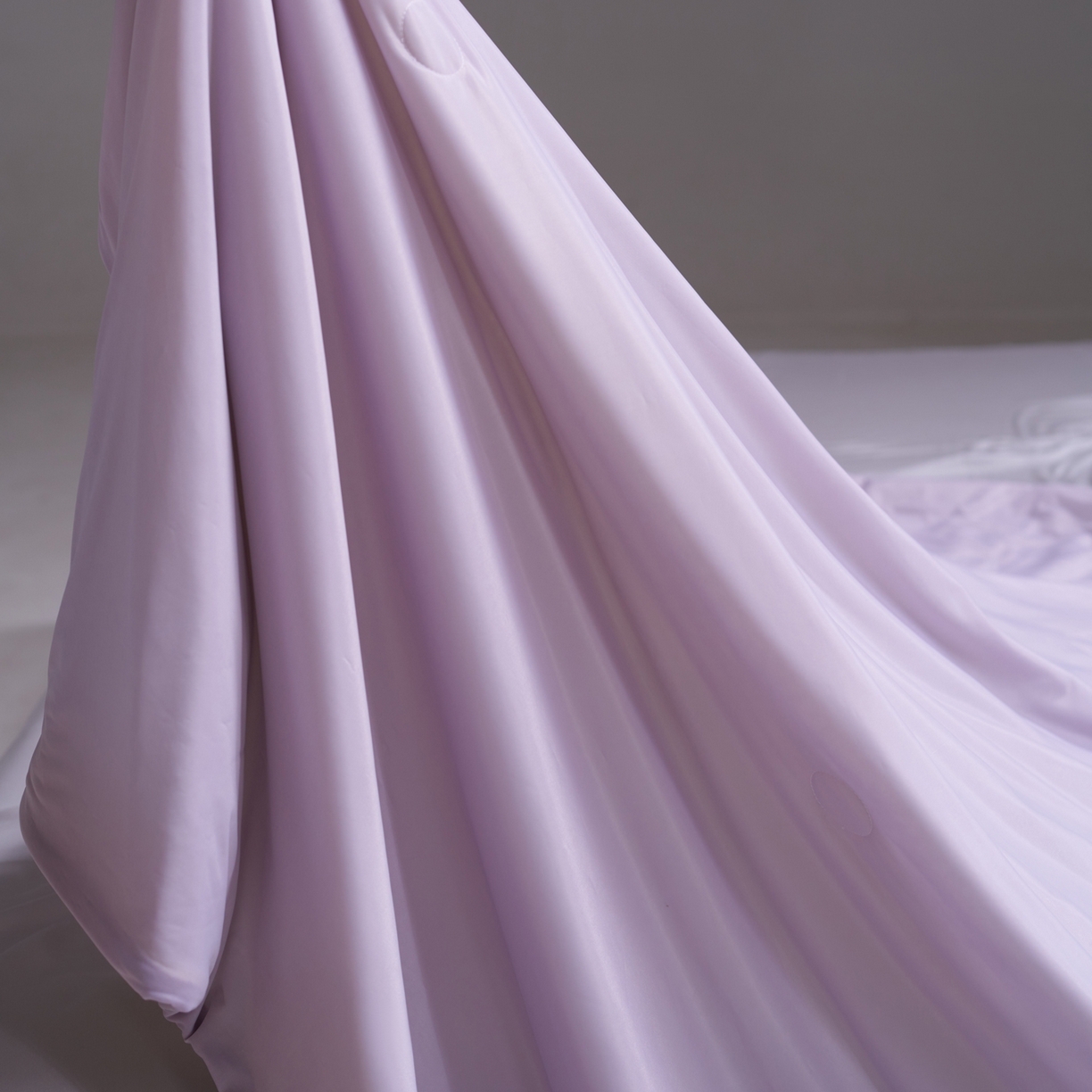 91家纺网 家纺一手货源 找家纺 佳轩家纺 2026新款超柔凉感丝夏被夏凉被空调被 优雅紫