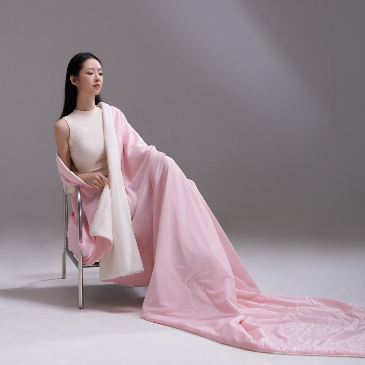 91家纺网 家纺一手货源 找家纺 佳轩家纺 2026新款超柔凉感丝夏被夏凉被空调被 浅粉-米黄