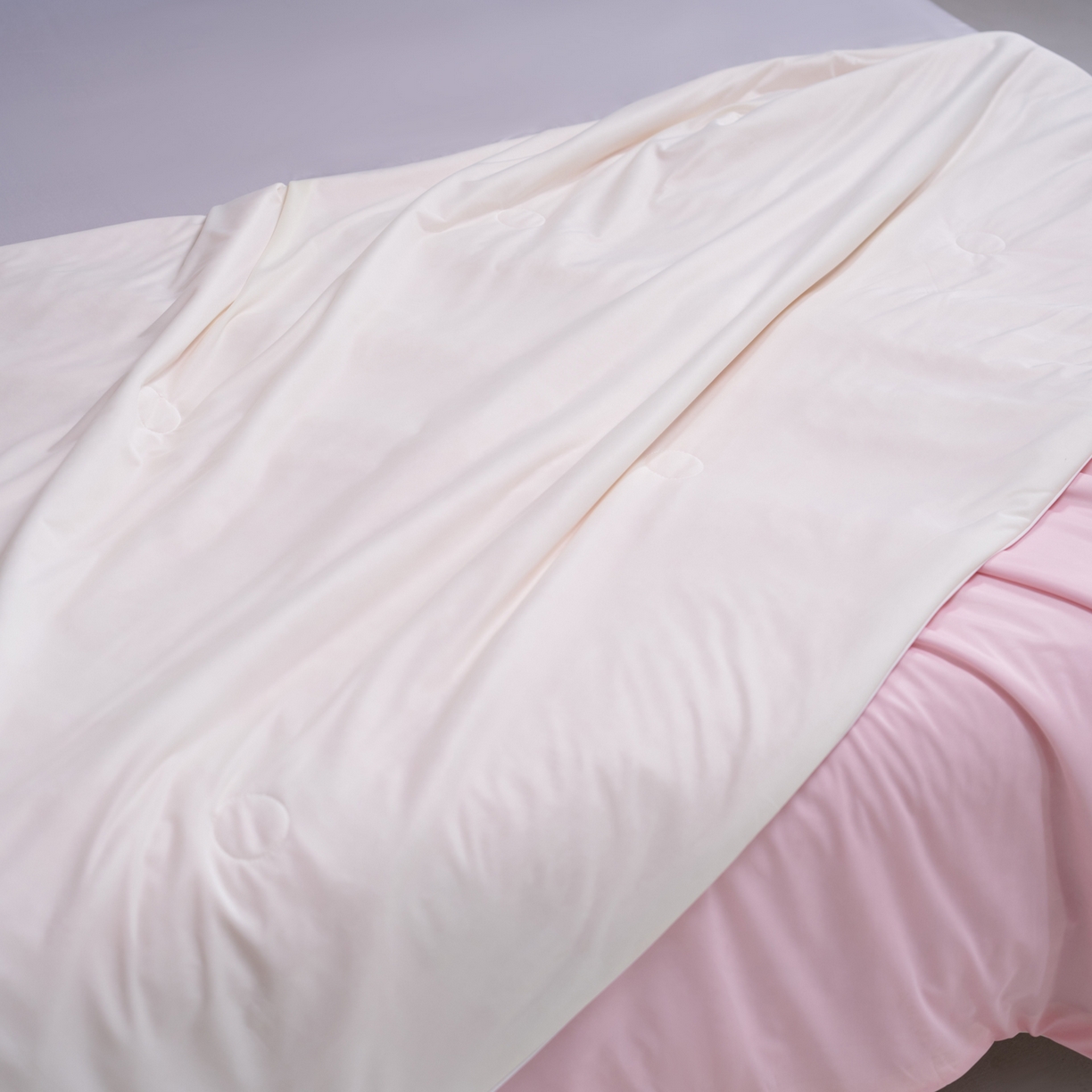 91家纺网 家纺一手货源 找家纺 佳轩家纺 2026新款超柔凉感丝夏被夏凉被空调被 浅粉-米黄