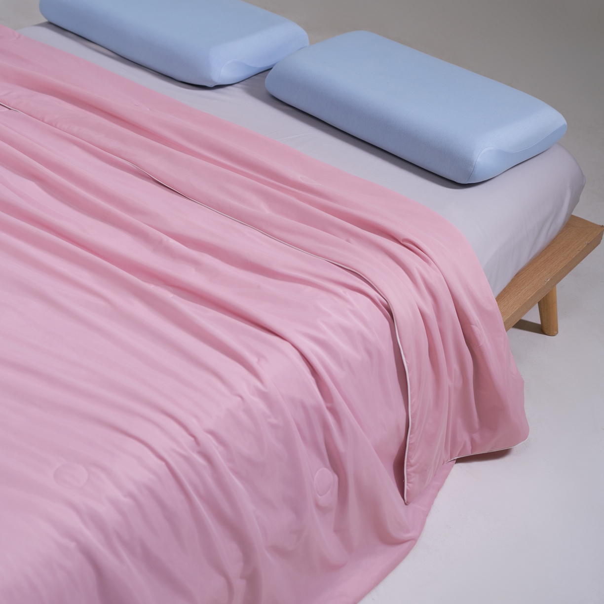 91家纺网 家纺一手货源 找家纺 佳轩家纺 2026新款超柔凉感丝夏被夏凉被空调被 豆沙粉