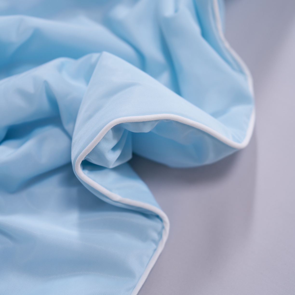 91家纺网 家纺一手货源 找家纺 佳轩家纺 2026新款超柔凉感丝夏被夏凉被空调被 天空蓝