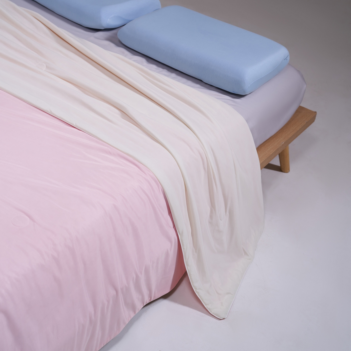 91家纺网 家纺一手货源 找家纺 佳轩家纺 2026新款超柔凉感丝夏被夏凉被空调被 浅粉-米黄