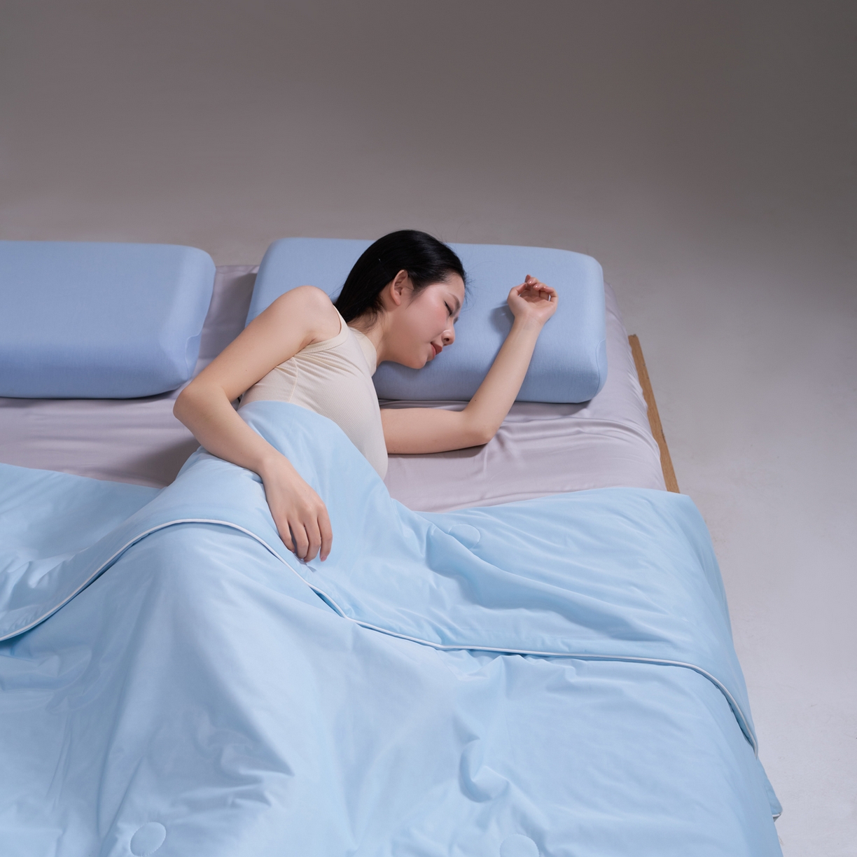 91家纺网 家纺一手货源 找家纺 佳轩家纺 2026新款超柔凉感丝夏被夏凉被空调被 天空蓝