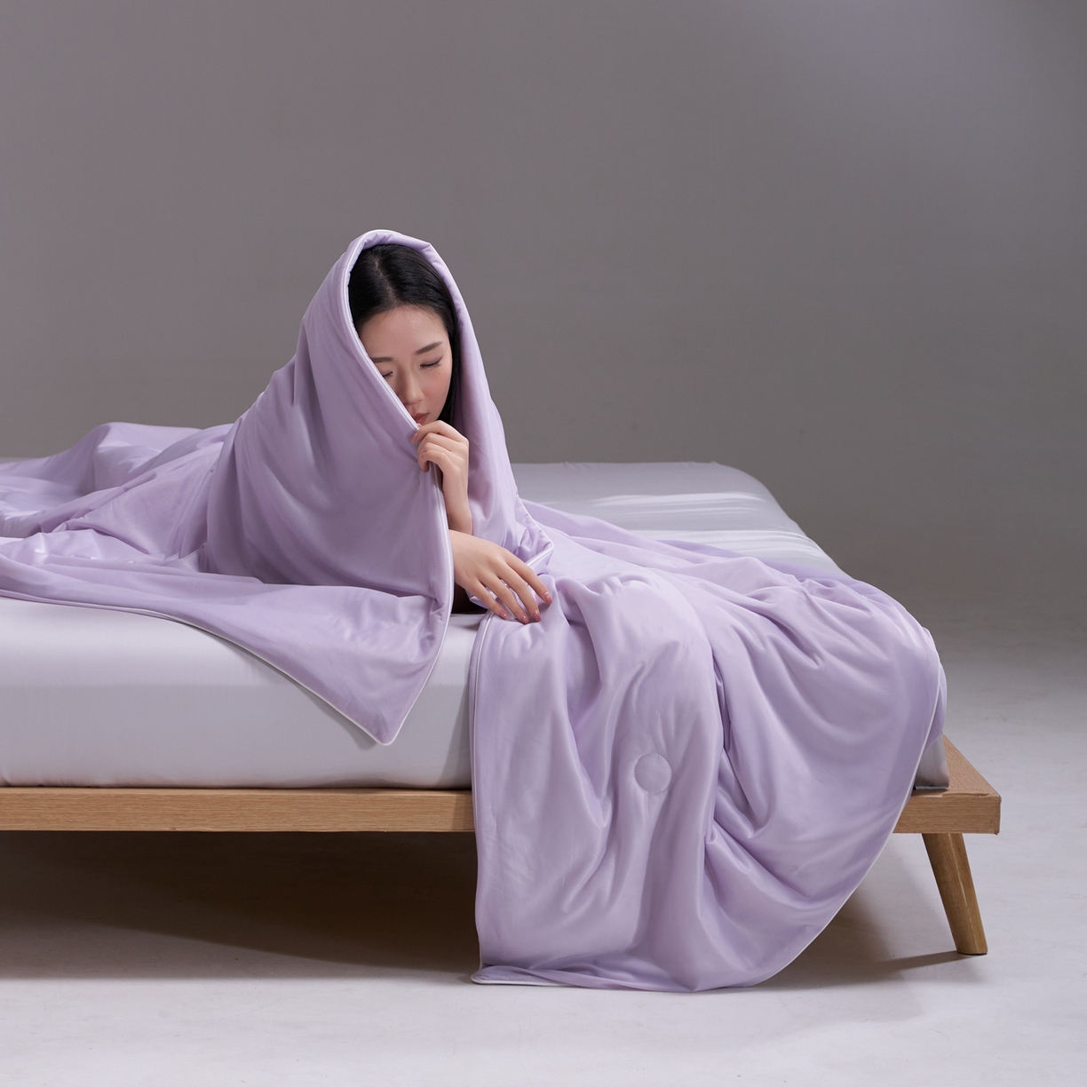 91家纺网 家纺一手货源 找家纺 佳轩家纺 2026新款超柔凉感丝夏被夏凉被空调被 优雅紫