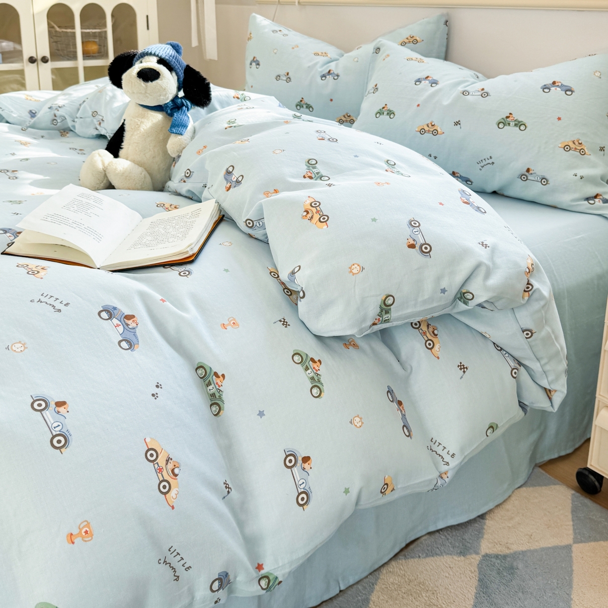 91家纺网 家纺一手货源 找家纺 红淳家纺 2026新款全棉A类双层纱四件套 汽车狗（普通款）