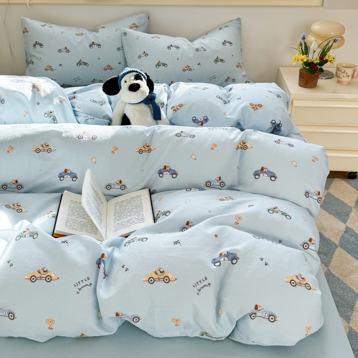 91家纺网 家纺一手货源 找家纺 红淳家纺 2026新款全棉A类双层纱四件套 汽车狗（普通款）