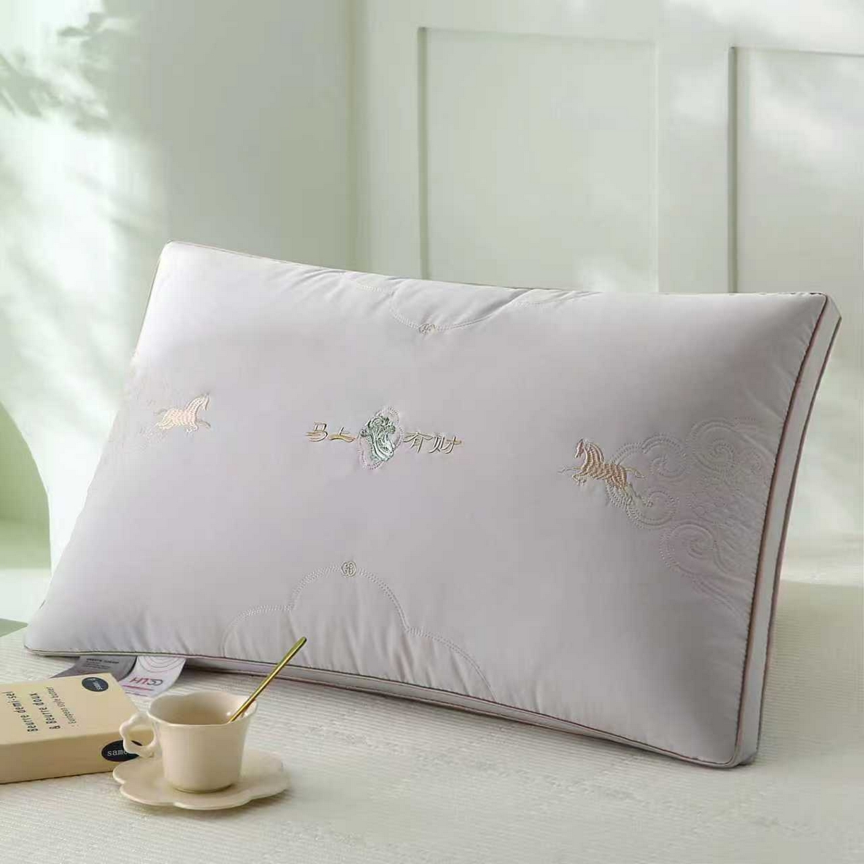 91家纺网 家纺一手货源 找家纺 （总）浩宇家纺 2026新款马上有财枕芯成人家用刺绣枕头枕壳枕皮舒适蓬松款加厚150克锦棉262