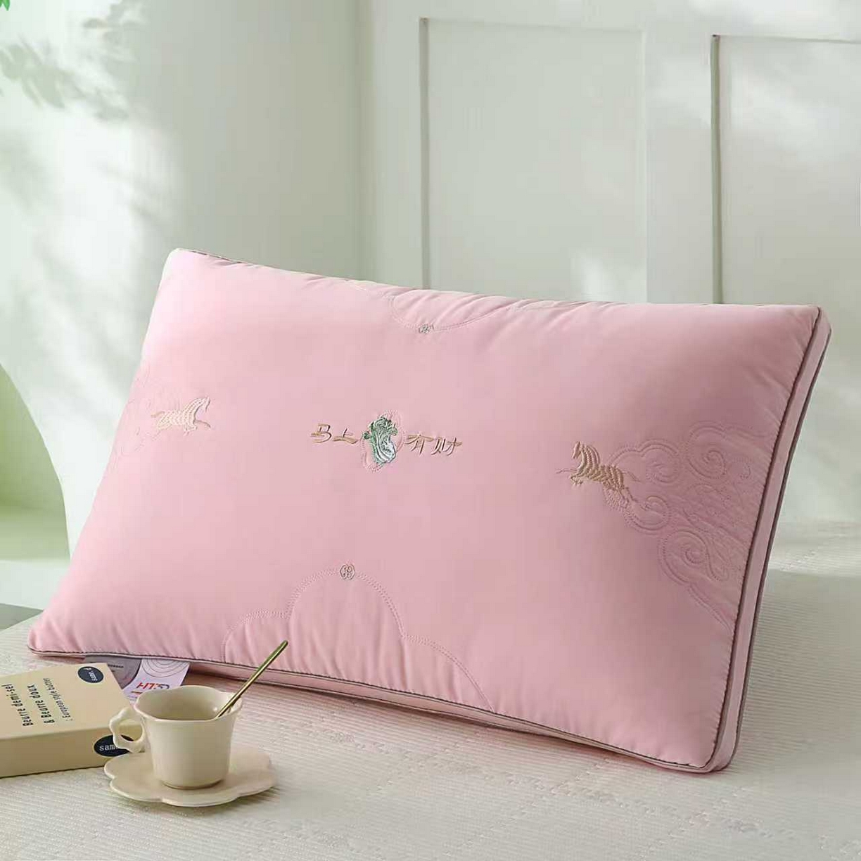 91家纺网 家纺一手货源 找家纺 （总）浩宇家纺 2026新款马上有财枕芯成人家用刺绣枕头枕壳枕皮舒适蓬松款加厚150克锦棉262