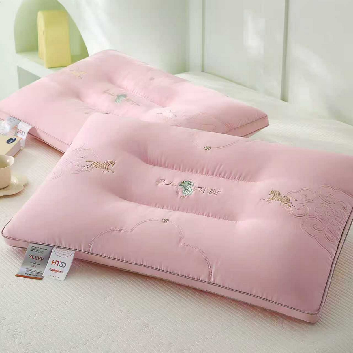 91家纺网 家纺一手货源 找家纺 浩宇家纺 2026新款新款马上有财枕芯成人家用刺绣枕头枕壳枕皮舒适定型款加厚150克锦棉2 马上有财定型款2621-粉色