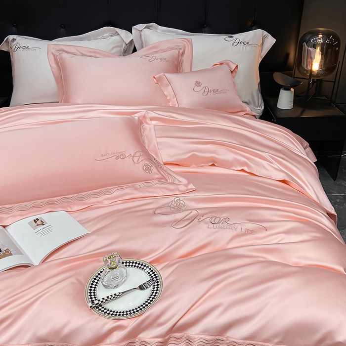 91家纺网 家纺一手货源 找家纺 家居1号家纺 2026新款60支LF级奥地利兰精天丝四件套-迪莉尔 迪莉尔-荷粉