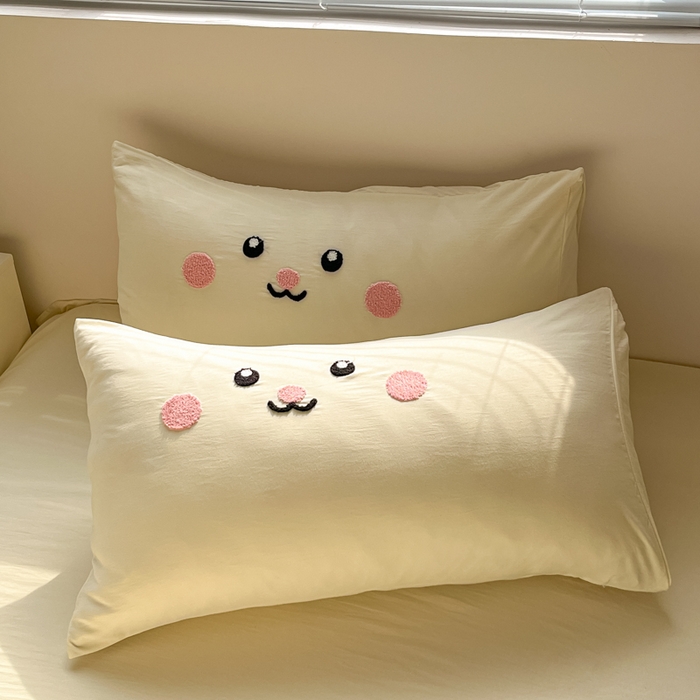 91家纺网 家纺一手货源 找家纺 沐珩家纺 2026新款水洗棉毛巾绣系列四件套 黄猫猫