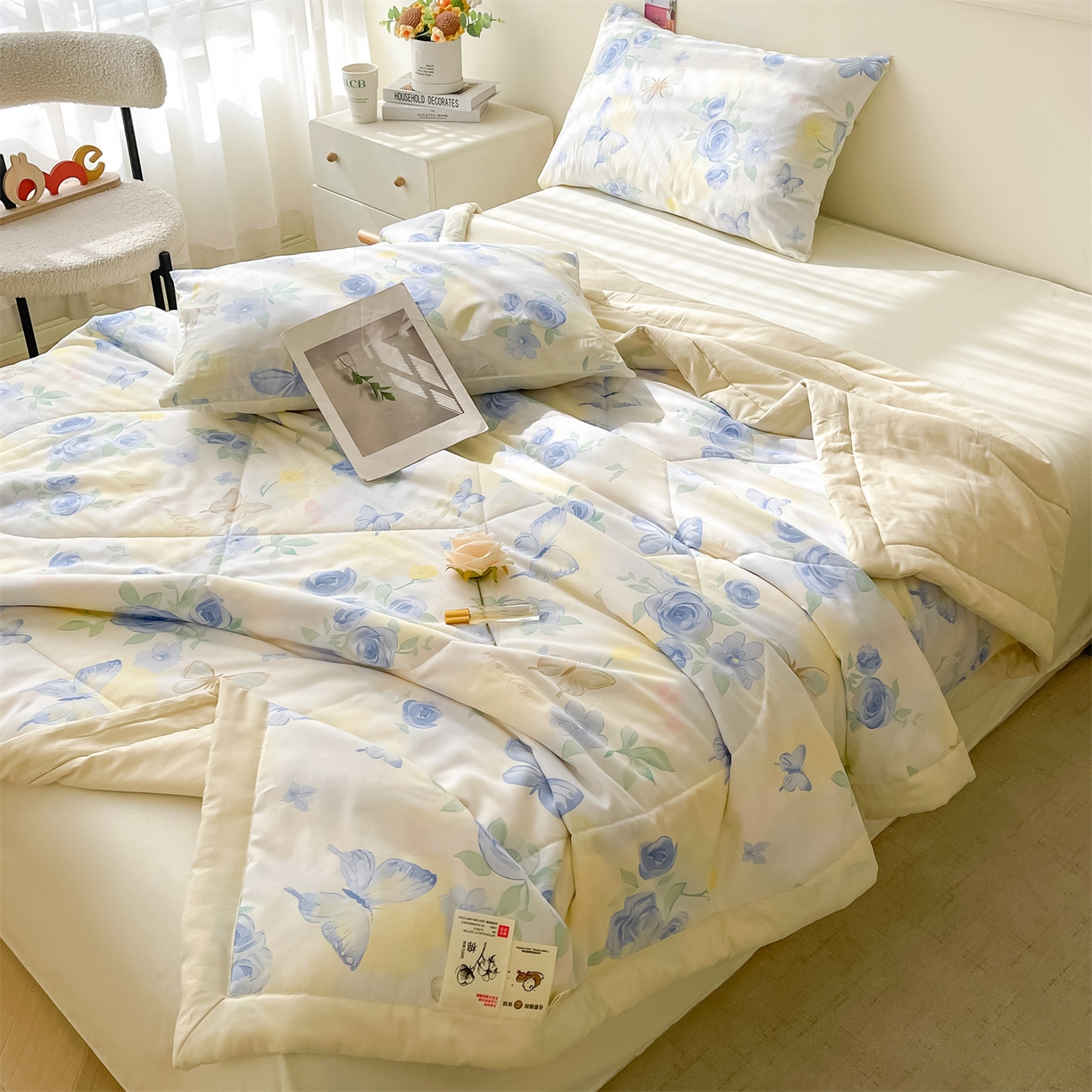 91家纺网 家纺一手货源 找家纺 仁凯家纺 2026新款A类里外全棉新疆棉花夏被四件套 被子被芯 水彩蝶梦