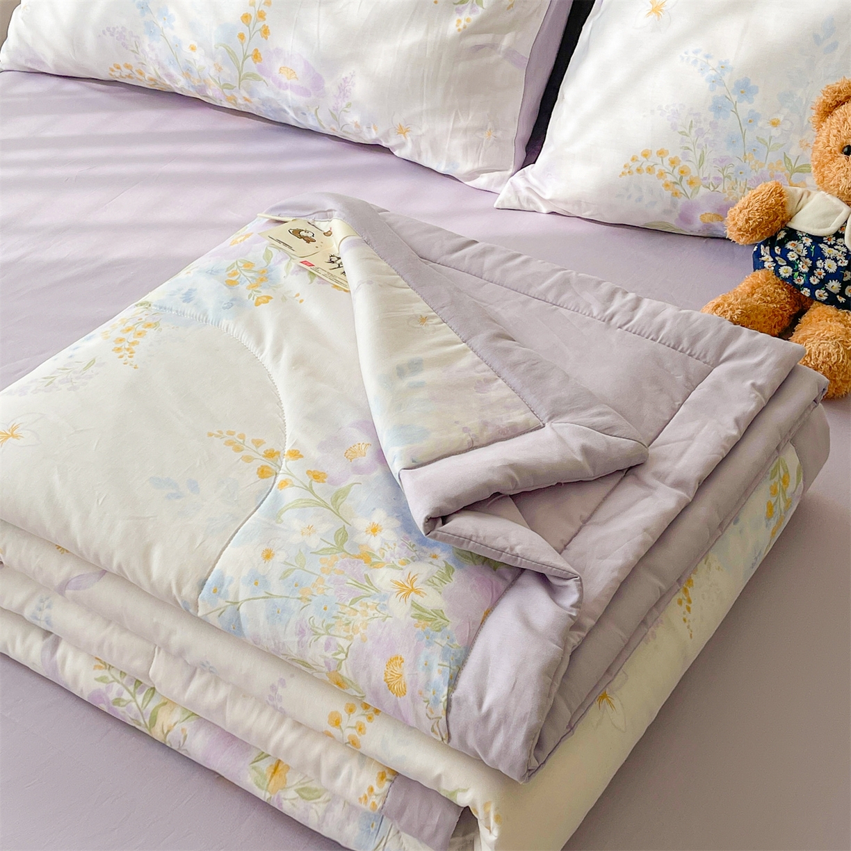 91家纺网 家纺一手货源 找家纺 仁凯家纺 2026新款A类里外全棉新疆棉花夏被四件套 被子被芯 紫雾花境