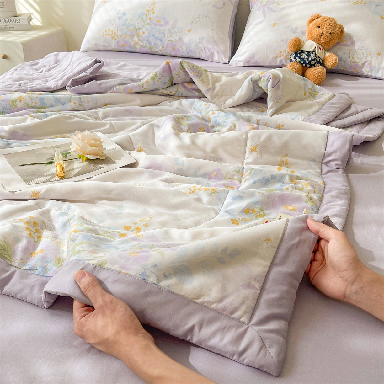 91家纺网 家纺一手货源 找家纺 仁凯家纺 2026新款A类里外全棉新疆棉花夏被四件套 被子被芯 紫雾花境