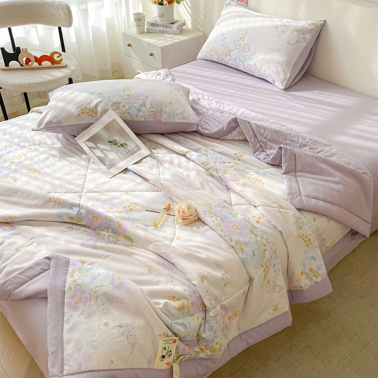 91家纺网 家纺一手货源 找家纺 仁凯家纺 2026新款A类里外全棉新疆棉花夏被四件套 被子被芯 紫雾花境