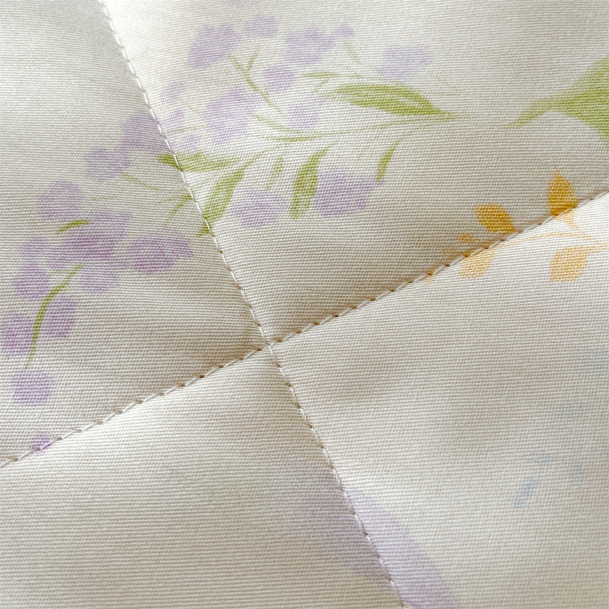 91家纺网 家纺一手货源 找家纺 仁凯家纺 2026新款A类里外全棉新疆棉花夏被四件套 被子被芯 紫雾花境