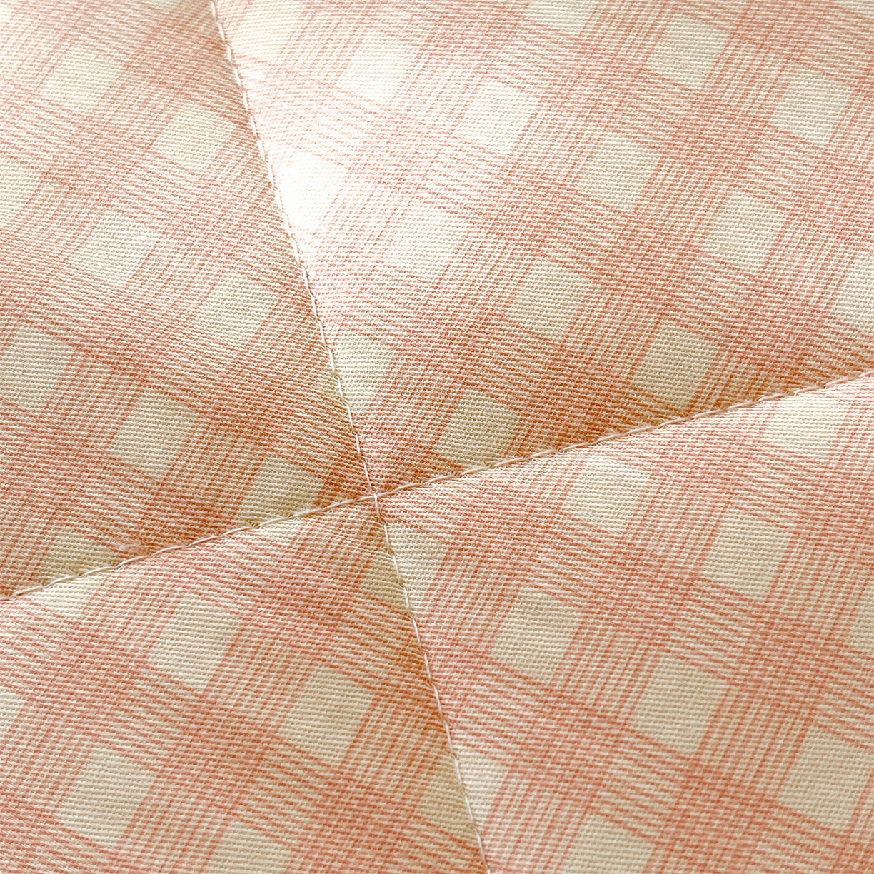 91家纺网 家纺一手货源 找家纺 仁凯家纺 2026新款A类里外全棉新疆棉花夏被四件套 被子被芯 粉雾格