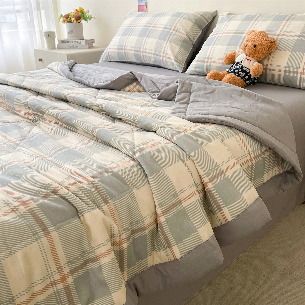 91家纺网 家纺一手货源 找家纺 仁凯家纺 2026新款A类里外全棉新疆棉花夏被四件套 被子被芯 简序-格纹