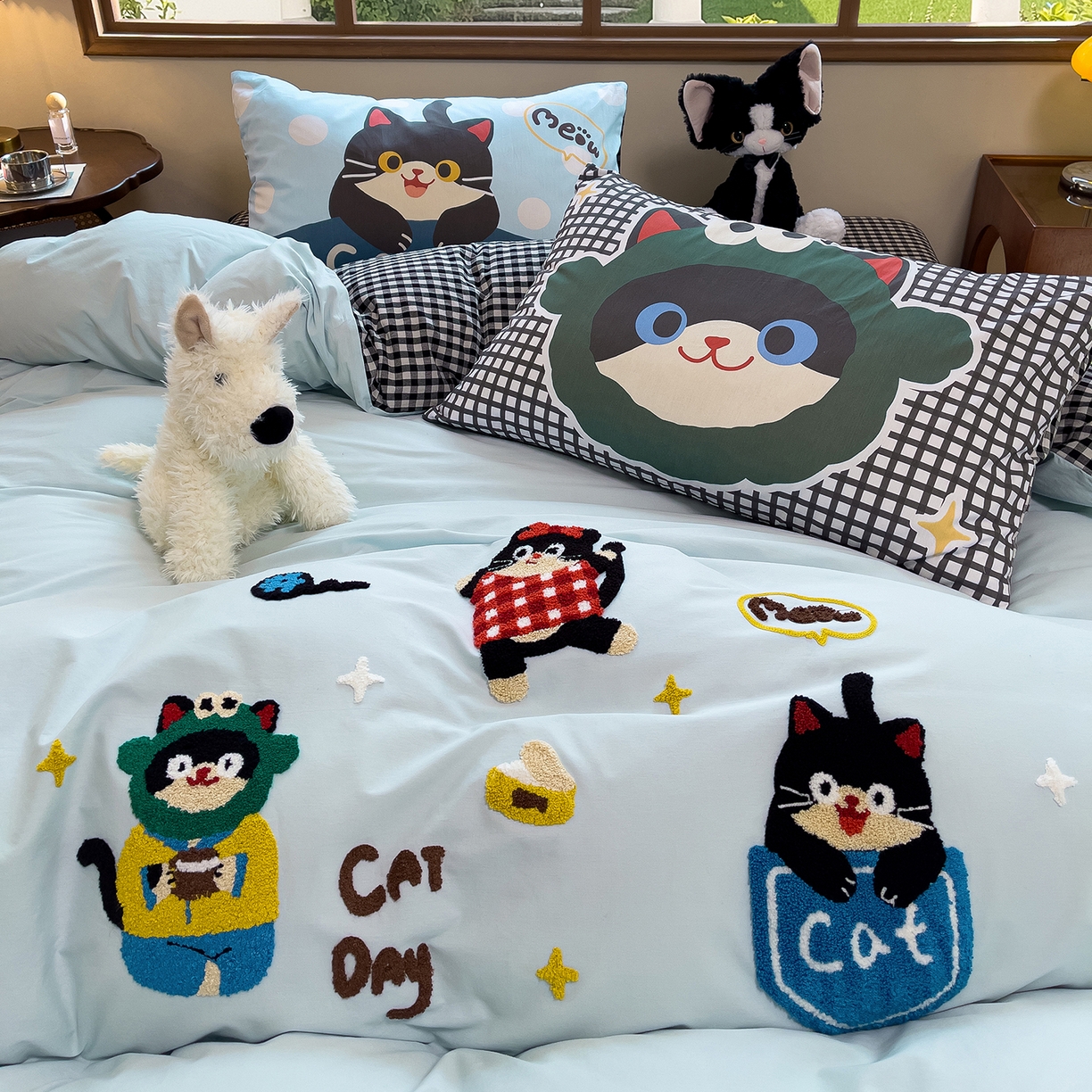 91家纺网 家纺一手货源 找家纺 炫拼家纺 2026新款A类全棉40支水洗棉卡通毛巾绣+枕套大版数码印花纯棉四件套-可萌系列 可萌-欢喜猫