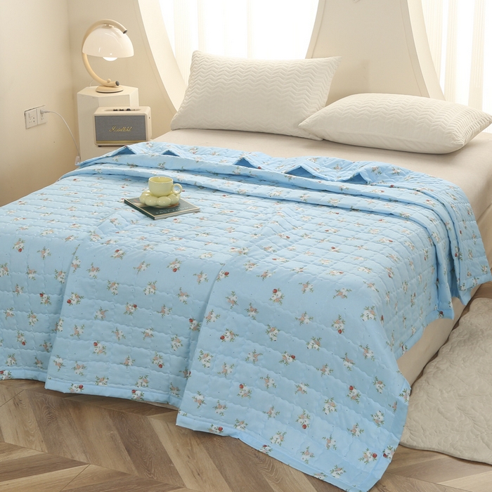 被多多被业 2026新款亲肤棉绗绣夏被空调被夏凉被 花涧艺