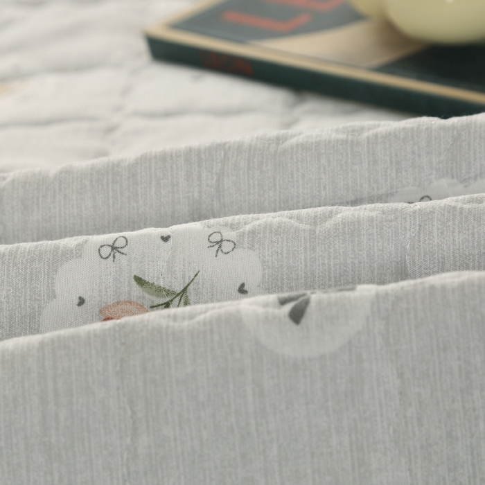 91家纺网 家纺一手货源 找家纺 被多多被业 2026新款亲肤棉绗绣夏被空调被夏凉被 花香动人