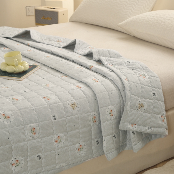 91家纺网 家纺一手货源 找家纺 被多多被业 2026新款亲肤棉绗绣夏被空调被夏凉被 花香动人