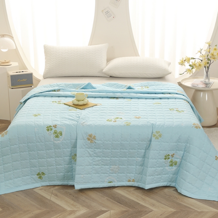 91家纺网 家纺一手货源 找家纺 被多多被业 2026新款亲肤棉绗绣夏被空调被夏凉被 花语绿