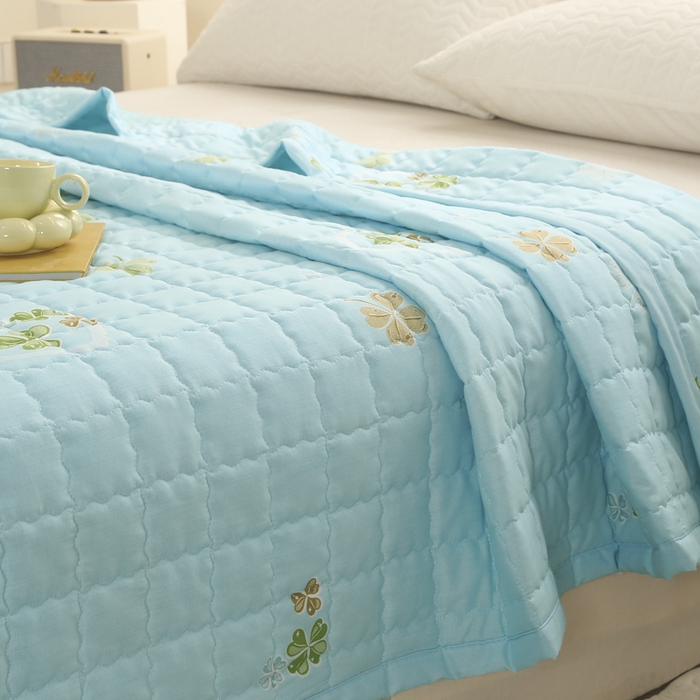 91家纺网 家纺一手货源 找家纺 被多多被业 2026新款亲肤棉绗绣夏被空调被夏凉被 花语绿