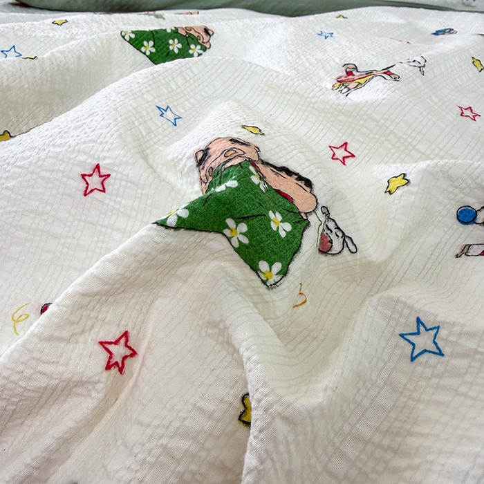 91家纺网 家纺一手货源 找家纺 栩裕纺织 2026新款云感双层纱床盖四件套 欢乐小新