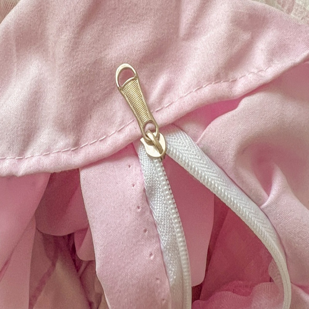 91家纺网 家纺一手货源 找家纺 贝凯瑞 2026 (蝴蝶结）皱皱纱双层纱水洗棉ins小清新蕾丝花边韩版床裙四件套 黑巧蝴蝶结