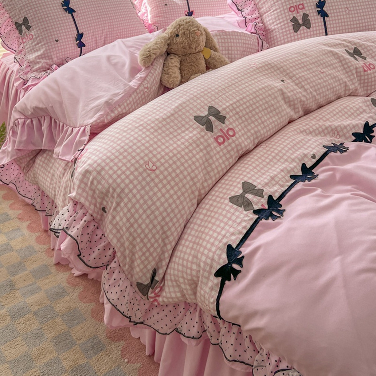 91家纺网 家纺一手货源 找家纺 贝凯瑞 2026 (蝴蝶结）皱皱纱双层纱水洗棉ins小清新蕾丝花边韩版床裙四件套 黑巧蝴蝶结