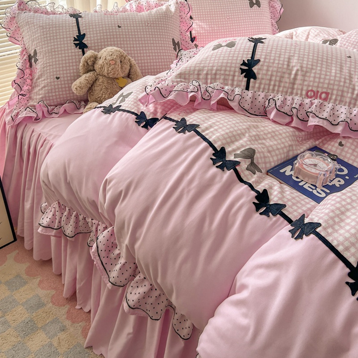 91家纺网 家纺一手货源 找家纺 贝凯瑞 2026 (蝴蝶结）皱皱纱双层纱水洗棉ins小清新蕾丝花边韩版床裙四件套 黑巧蝴蝶结