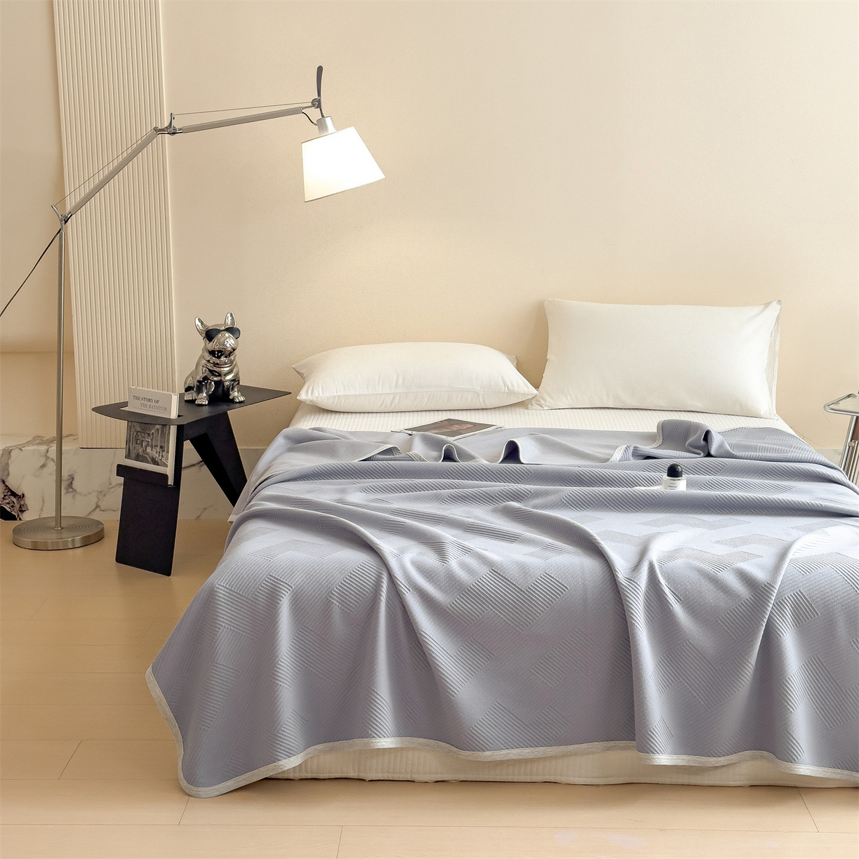 91家纺网 家纺一手货源 找家纺 布凡家居 2026新款290克全棉A类三层纱盖毯夏被午睡被 菱纹-雾霾蓝