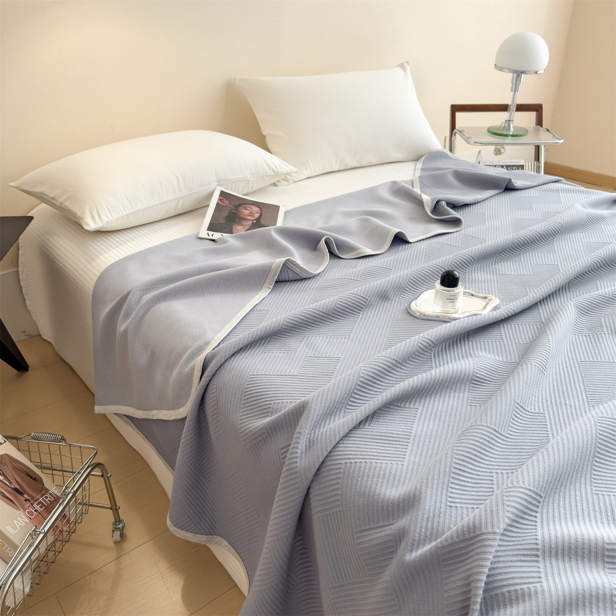 91家纺网 家纺一手货源 找家纺 布凡家居 2026新款290克全棉A类三层纱盖毯夏被午睡被 菱纹-雾霾蓝